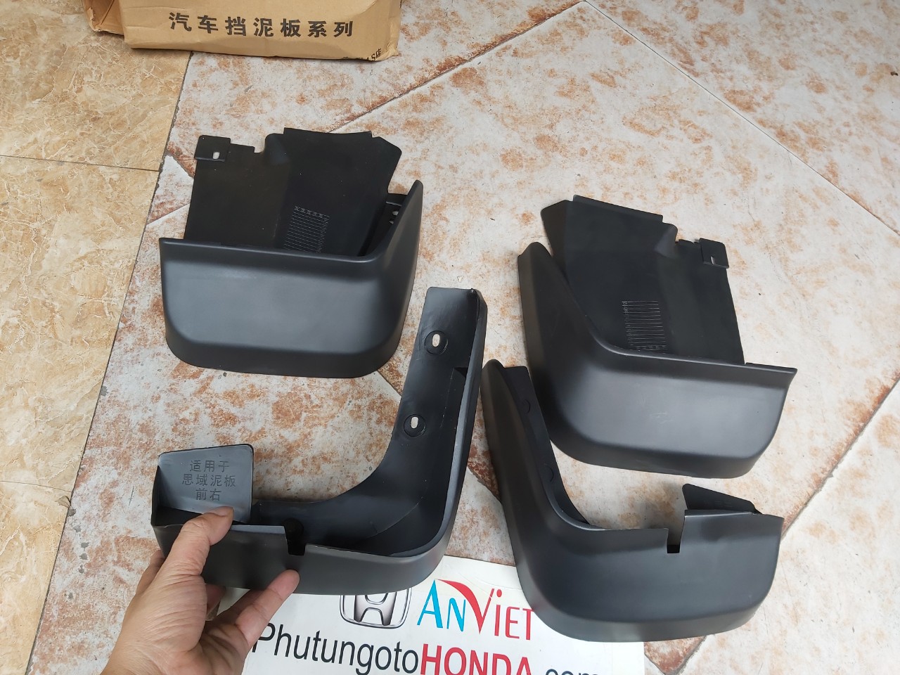 Chắn bùn bánh xe honda CIVIC 2006-2011